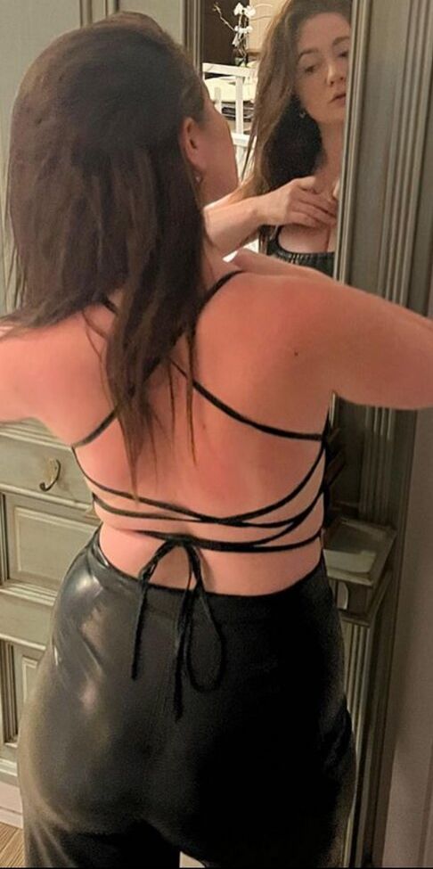 Emma Kenney nackt #109350545