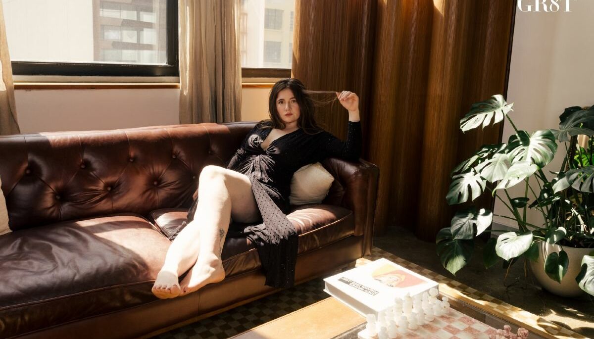 Emma Kenney nackt #109350558