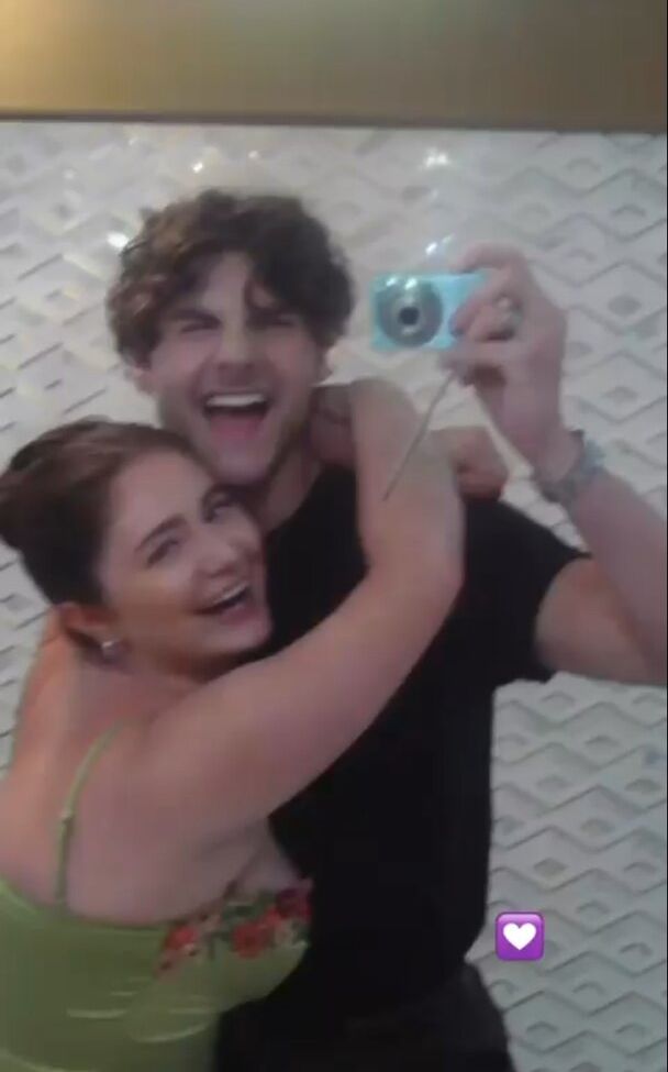 Emma Kenney nackt #109350589