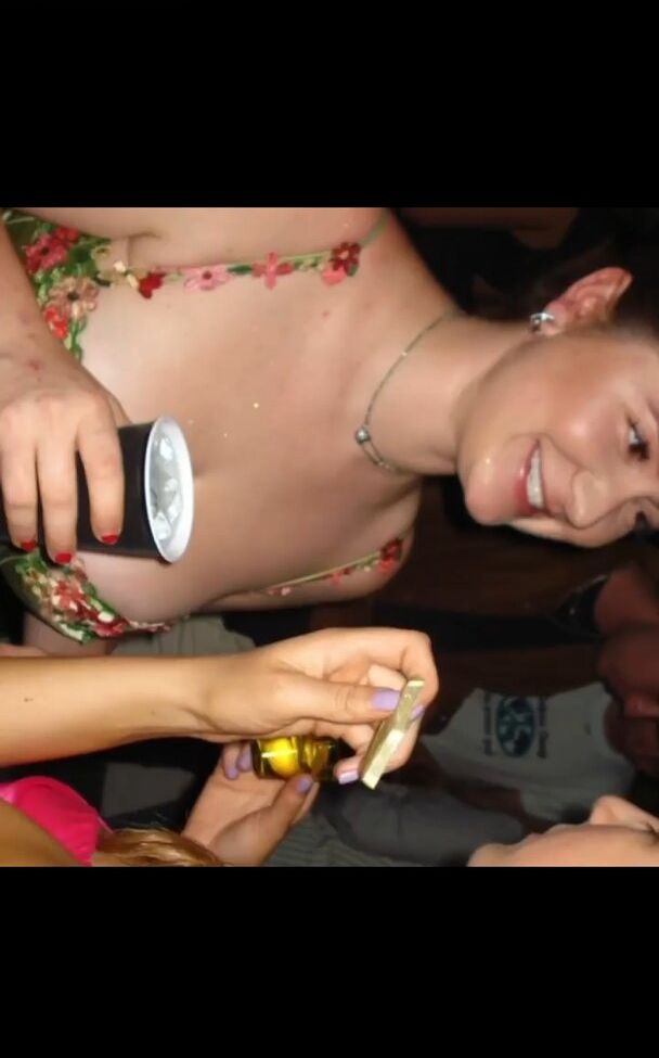 Emma Kenney nackt #109350590