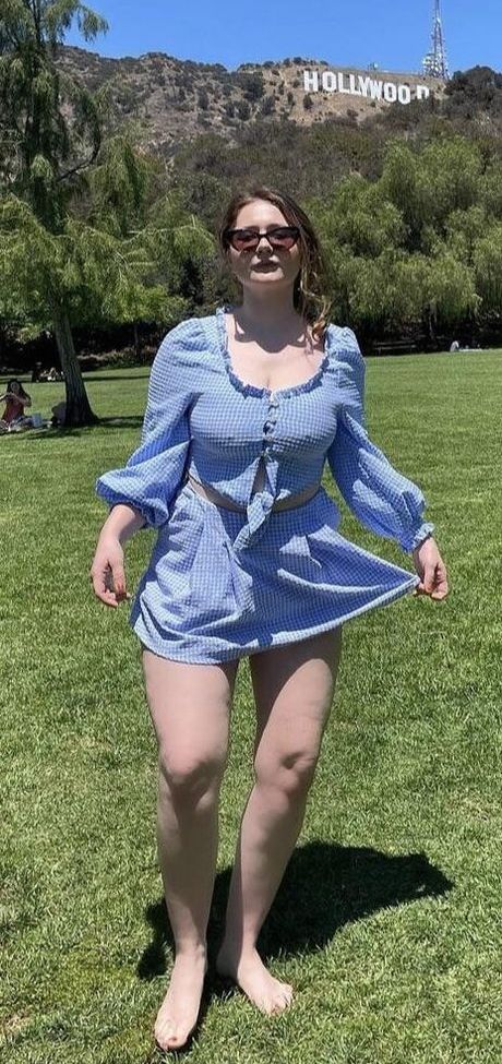 Emma Kenney nackt #109350689