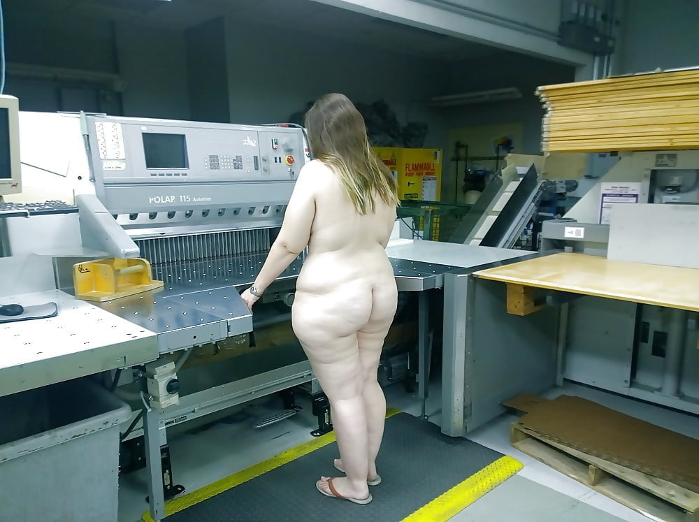 Amateur en EE.UU. (022) chica desconocida están desnudos en público y el trabajo
 #87586704