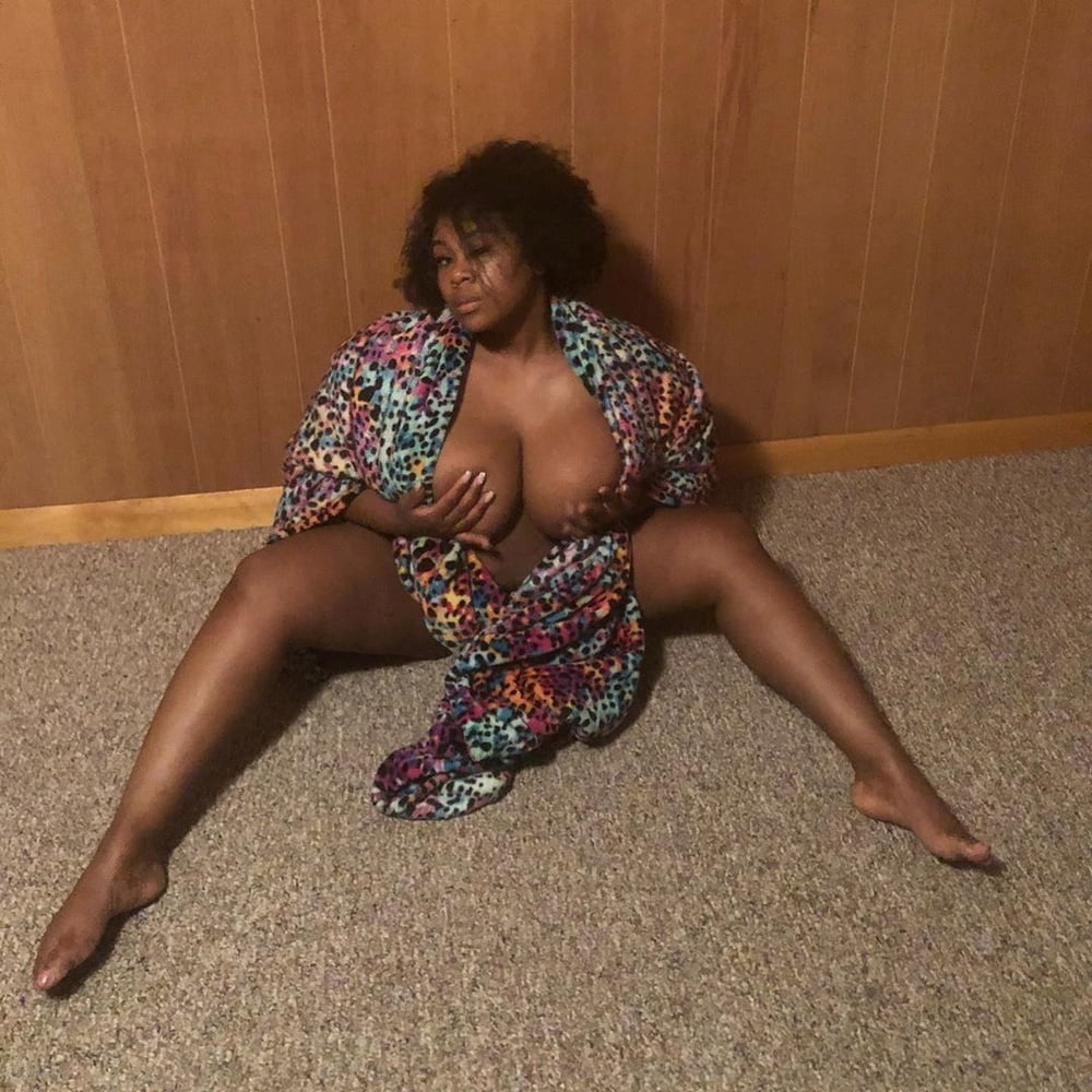 El comité de bigg tittiee una nueva década 3
 #103157596