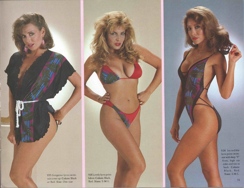 Catalogues de lingerie vintage, principalement des années 80
 #90292482