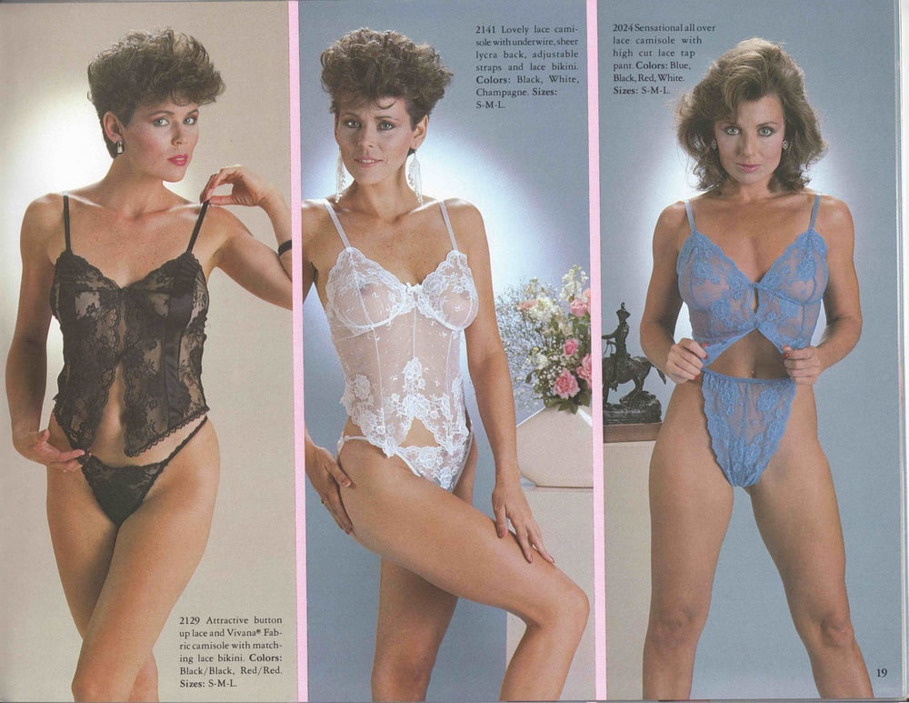 Catalogues de lingerie vintage, principalement des années 80
 #90292504