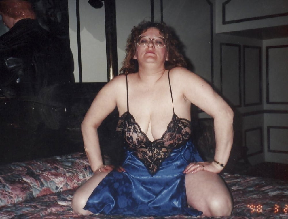 Friends and Wives #4 #105102597