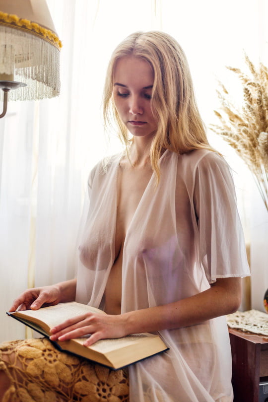 Remarkable Radiant Readers #98238290