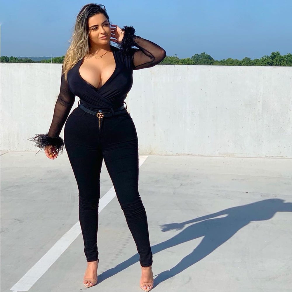 Sexy bbw pawg latina große titten
 #103082427