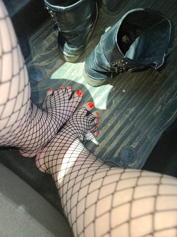 Feet in the car #106695288