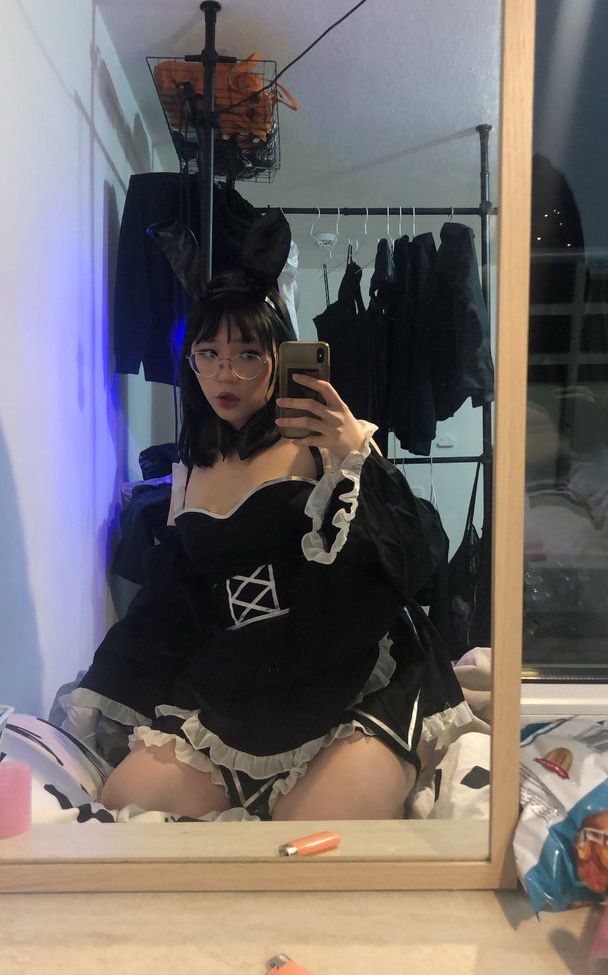 Anhxes nackt #108216600