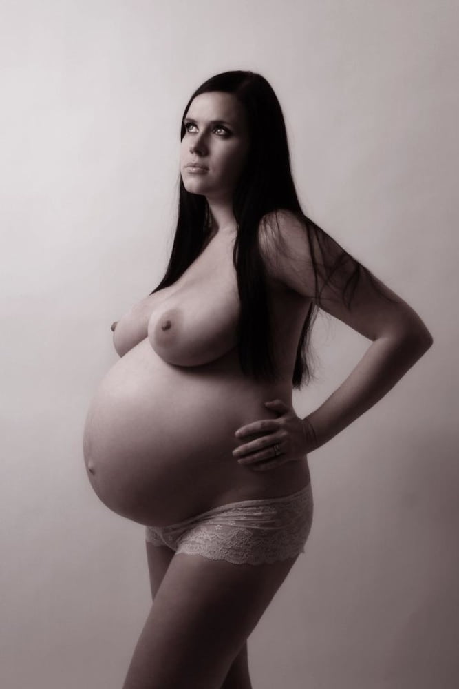 妊娠中の女性
 #106070343