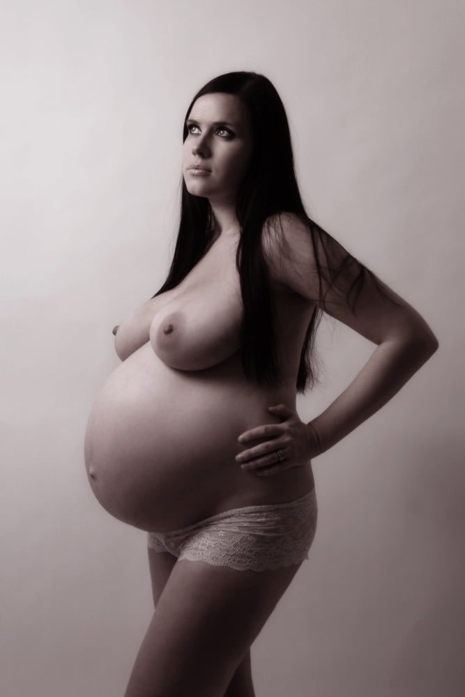 妊娠中の女性
 #106070384