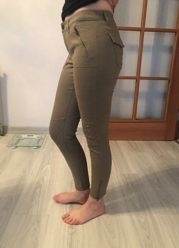 Mujeres turcas sexy no desnudas y fetiche de pies
 #92352491