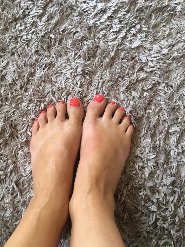 Girlfriends feet #98453590