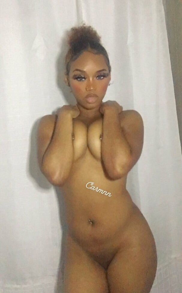 Caramelmilkshake desnuda #109852815