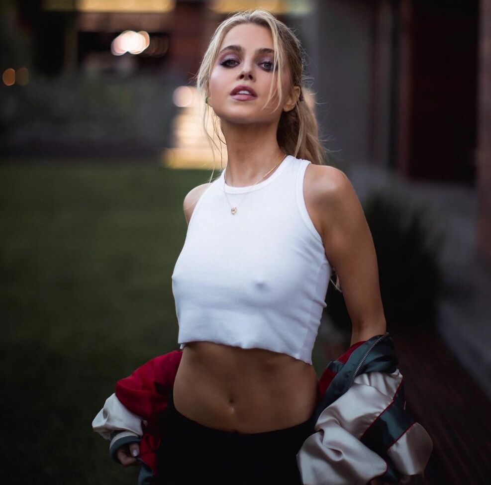 Anne Winters nuda #109342512