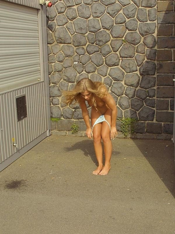 Mischen Sie nackt und gefickt in der Öffentlichkeit 49
 #94895758