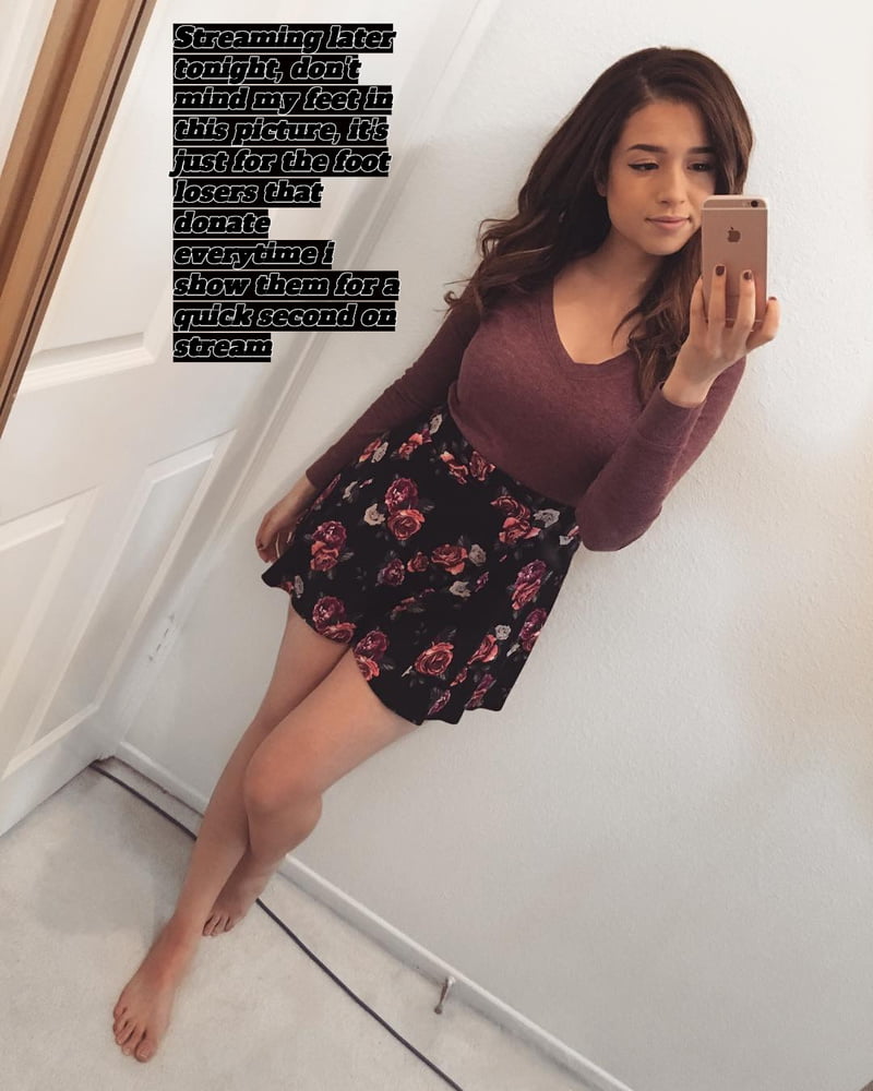 Pokimane &quot;simp&quot; captions #89569606