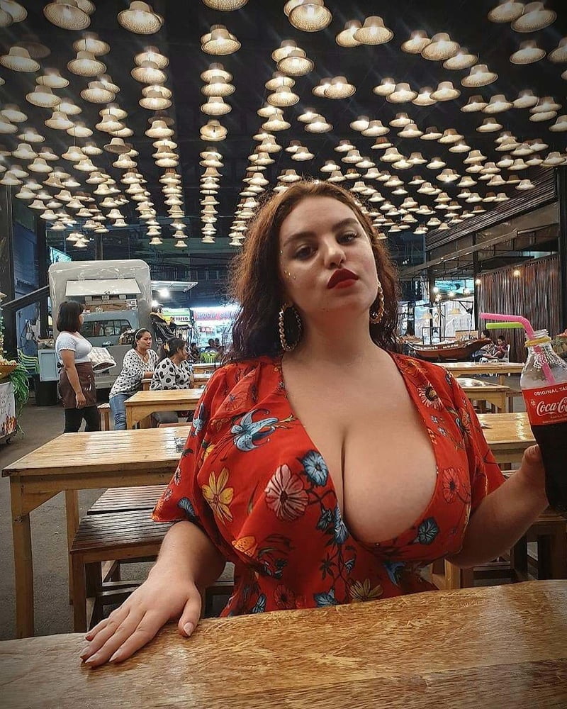 Tits ..... huge russian juggs 1.0
 #89708047