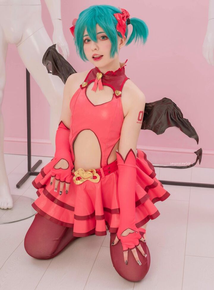 Saya Scarlet desnuda #108969278
