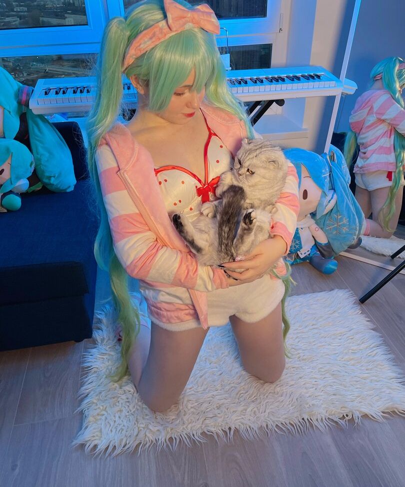Saya Scarlet desnuda #108969316
