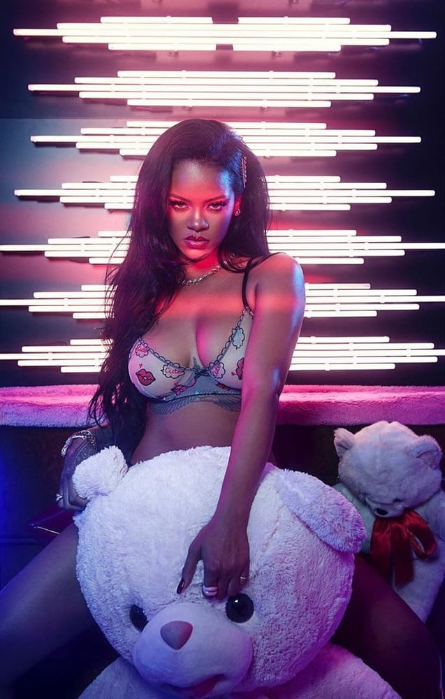 Rihanna hot #95101007