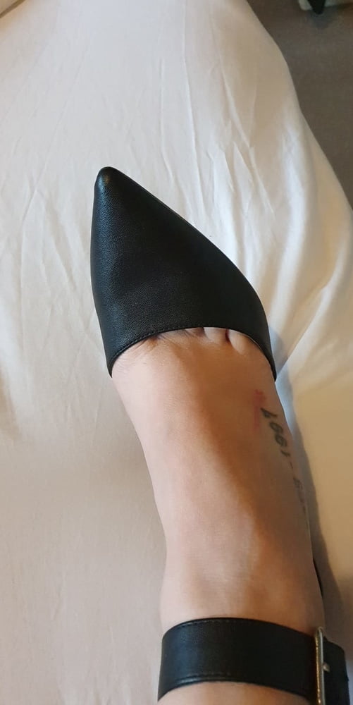 Sexy Füße und Fersen
 #98480096