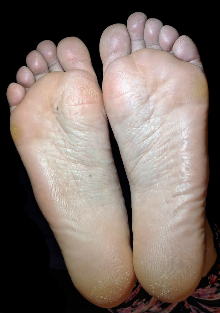 Friend&#039;s gorgeous soles #96691607