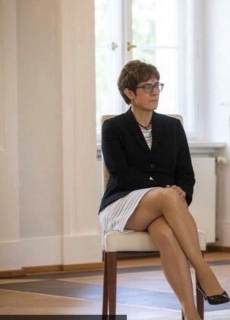 AKK und ihre geilen Schenkel #80607880