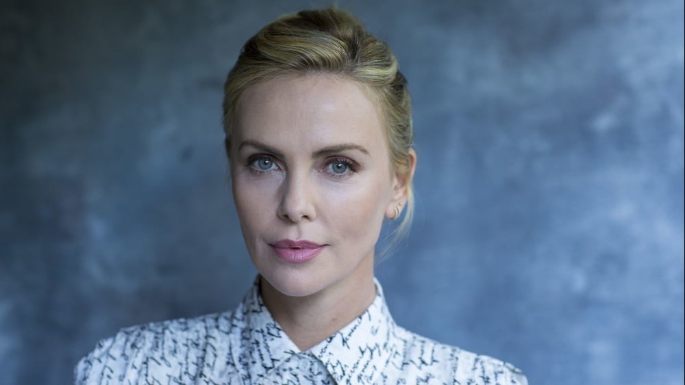 Niedlich charlize theron
 #80130300