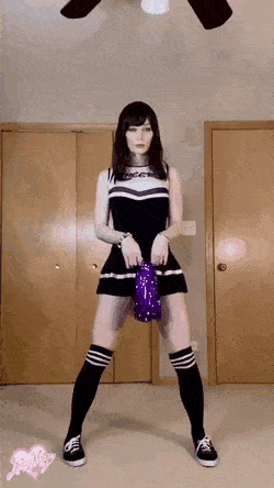 Under the skirts. Surprise: male or female? #90464396