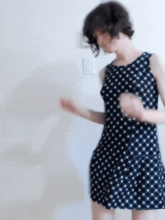 Under the skirts. Surprise: male or female? #90464512