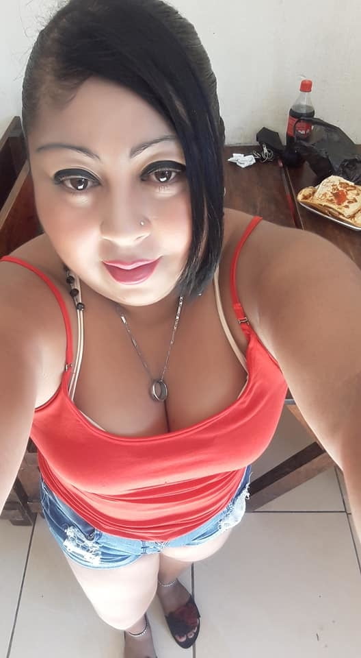 Wendy loera jarocha caliente
 #94679161