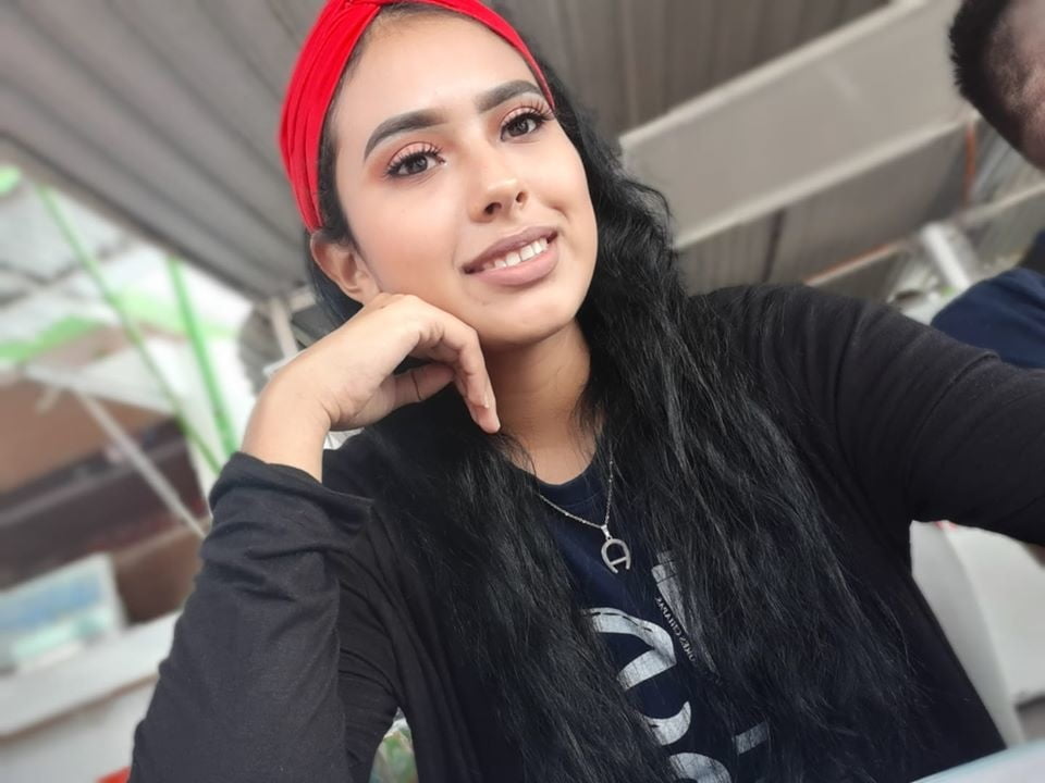 Esme gr.a.jales
 #90230040