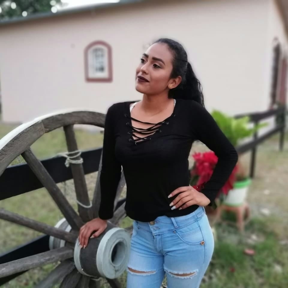 Esme gr.a.jales
 #90230050