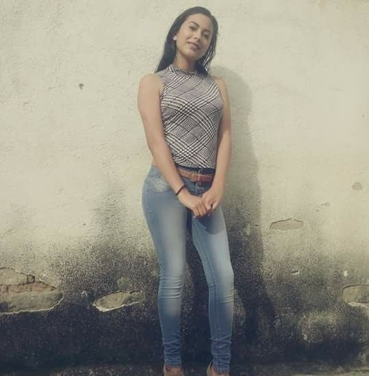 Esme gr.a.jales
 #90230075