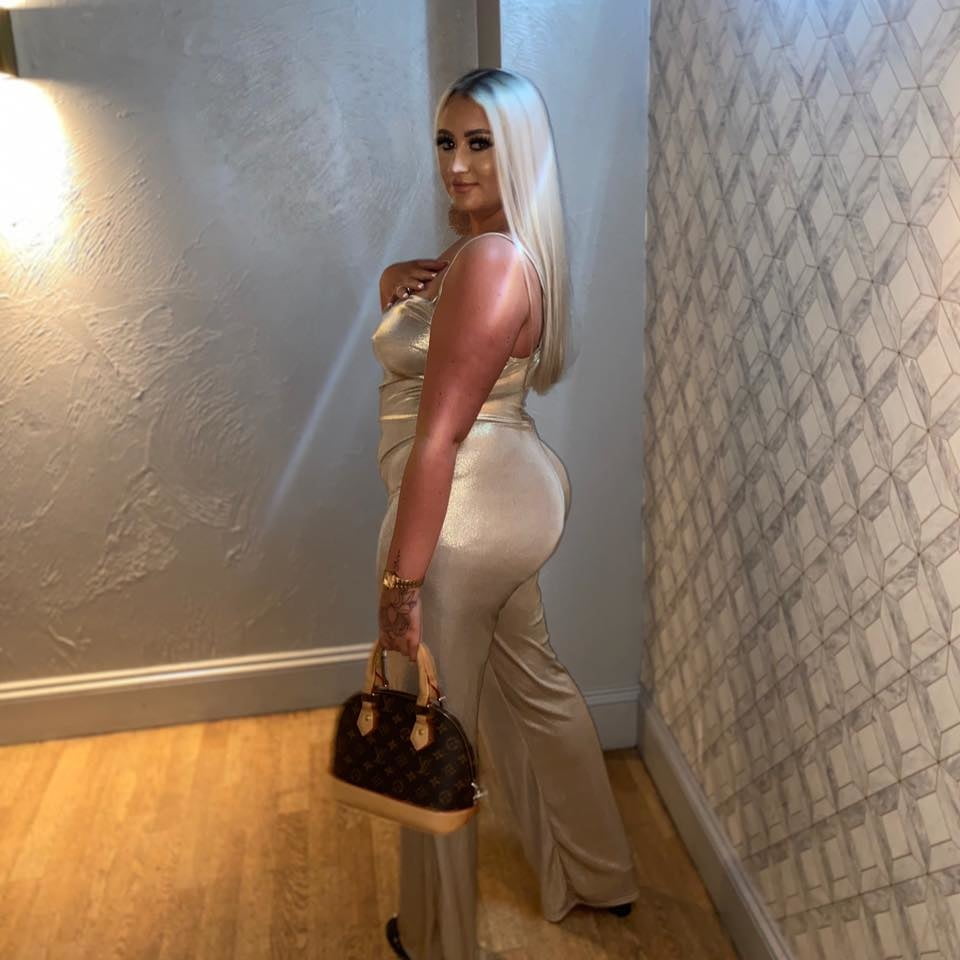 Random hotness #79711668