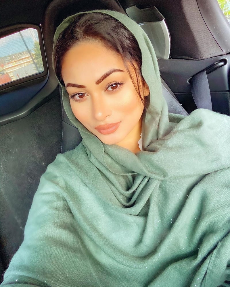 Schöne pakistanische indische arabische Frauen sexy
 #99609377