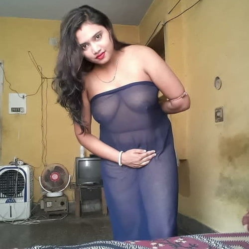 Bella indiana desi bhabhi
 #102411394