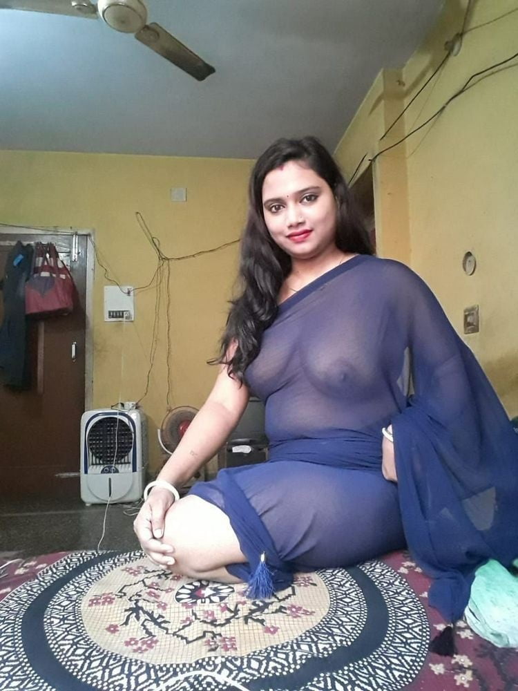 Bella indiana desi bhabhi
 #102411397