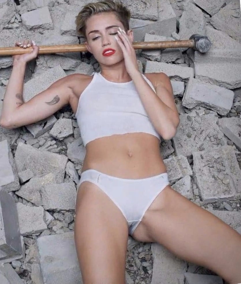 Miley Cyrus #90494603