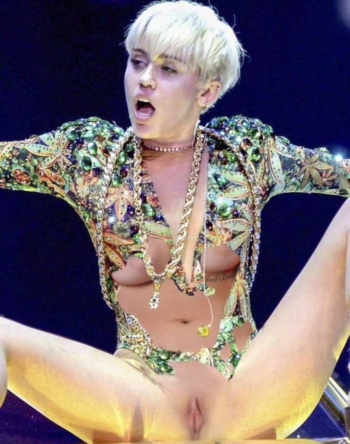 Miley cyrus
 #90494657