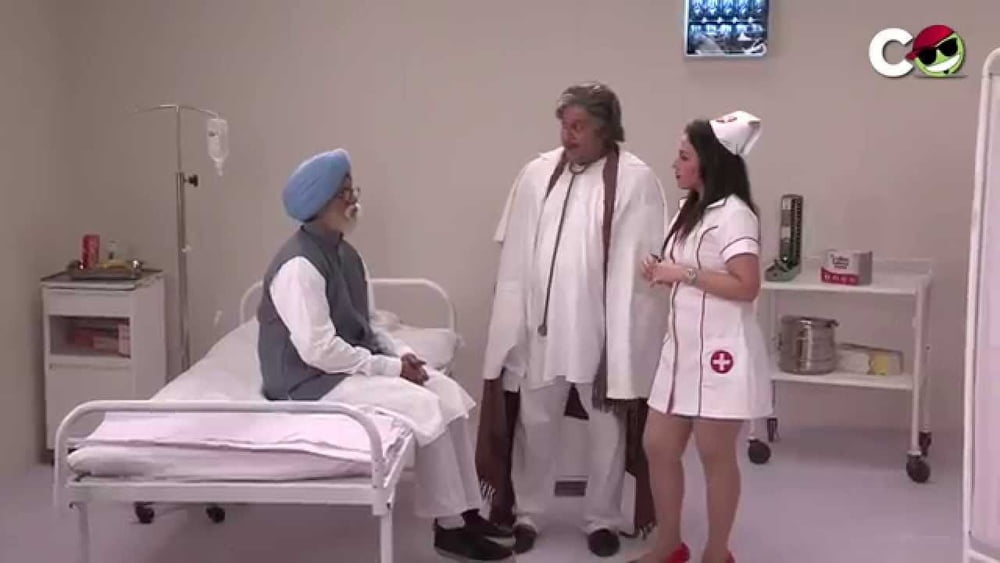 Sexy heiße Krankenschwester Arzt oder Patient in meinem Krankenhaus
 #95376898