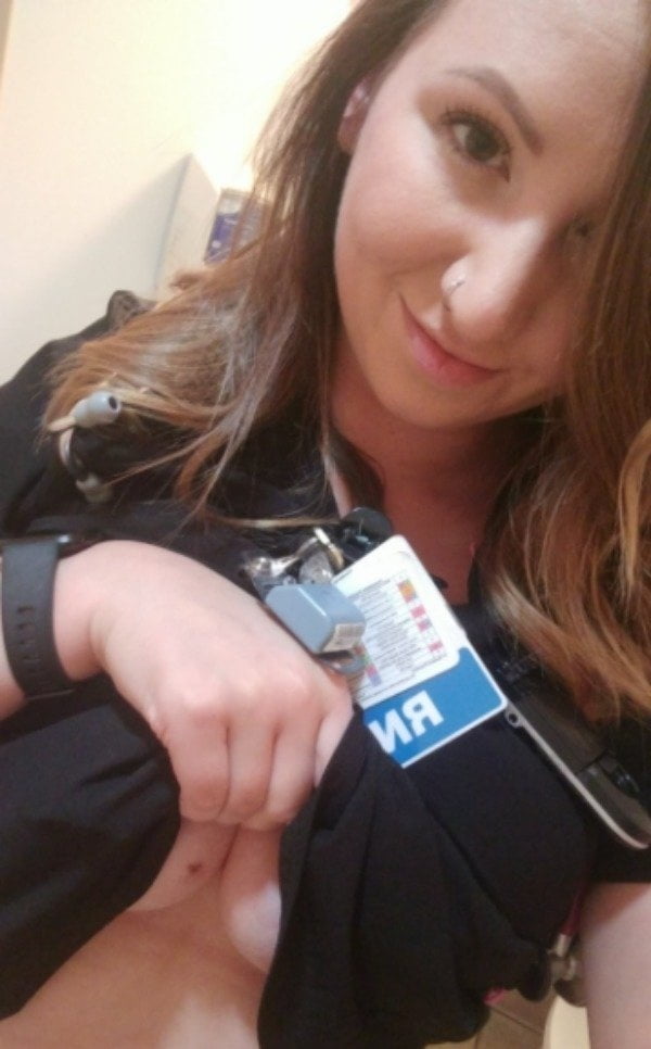Sexy infermiera calda dottore o paziente nel mio ospedale
 #95377202