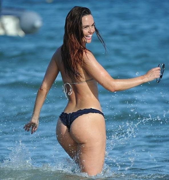 Jennifer Metcalfe nackt #109051883