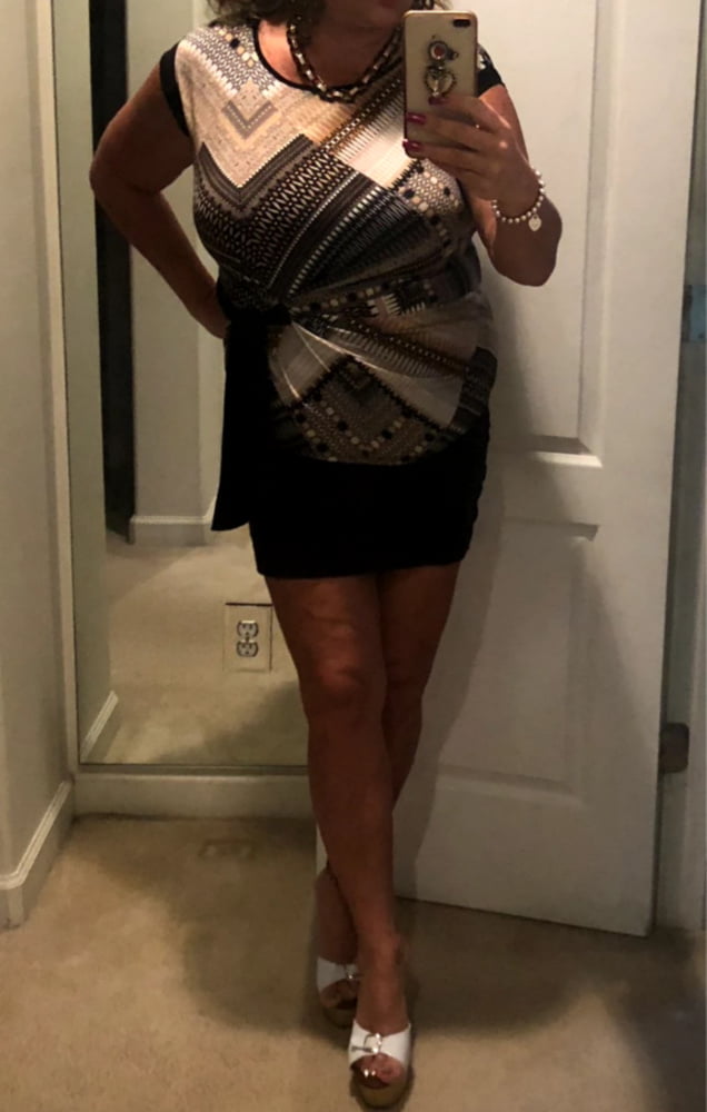 Sie ist meine sexy 56 yo gilf
 #99013920