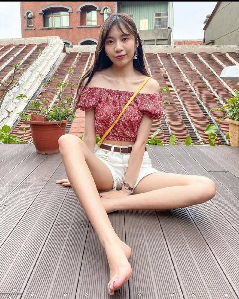 アジアの女の子の足
 #99215514