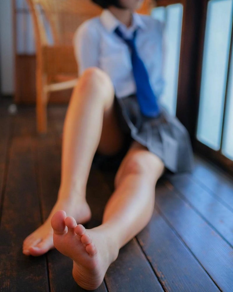 アジアの女の子の足
 #99215829