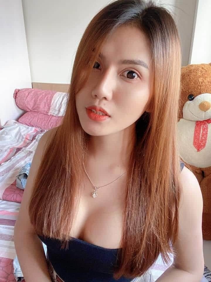 Prostituta
 #90077337