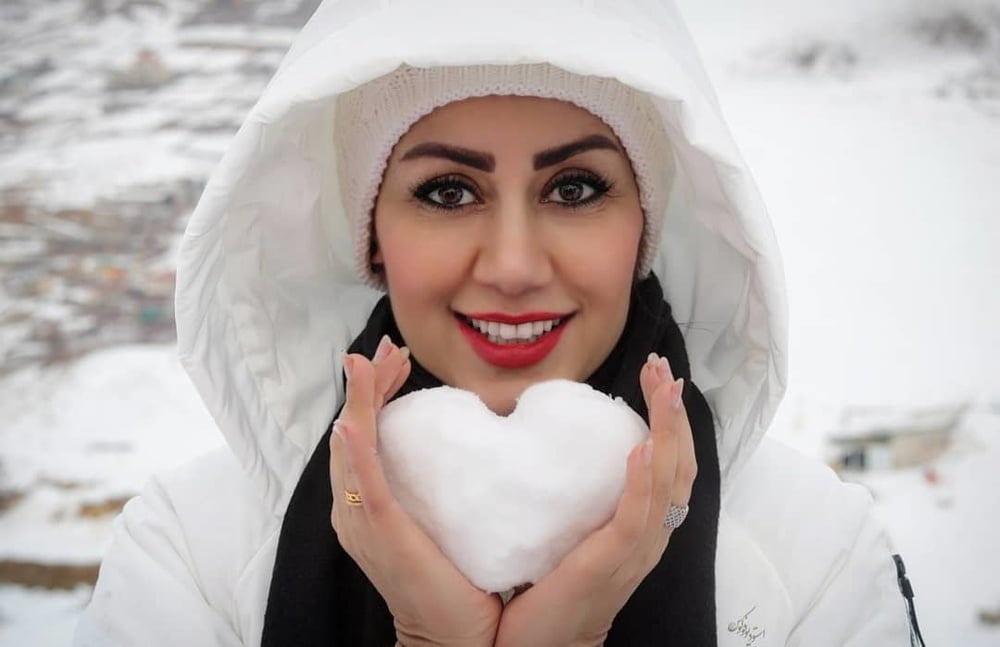 Maryam vatan pour
 #87676863
